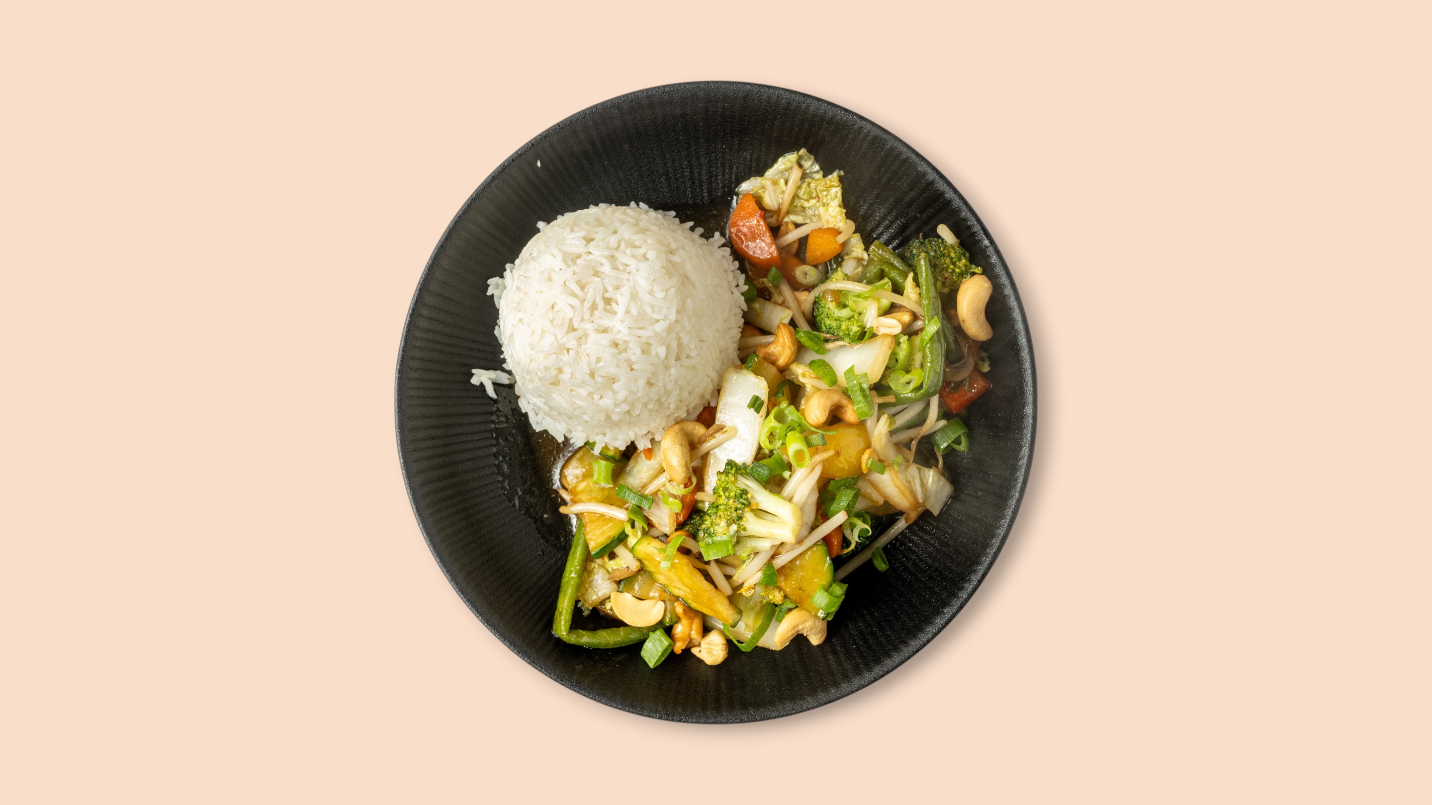Cashew-Nudeln mit Gemüse